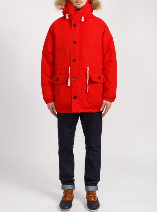 Мужская парка Devo, выдерживает до 35 градусов мороза, 4950 рублей («Юность»)