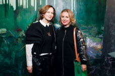 Дженни Яснец, Марина Гисич