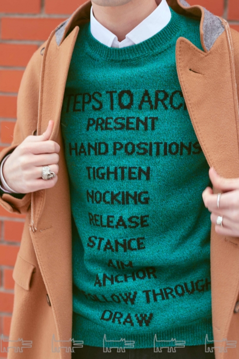 На Низоре: пальто Maison Martin Margiela X H&M, свитер Raf Simons, рубашка Maison Martin Margiela