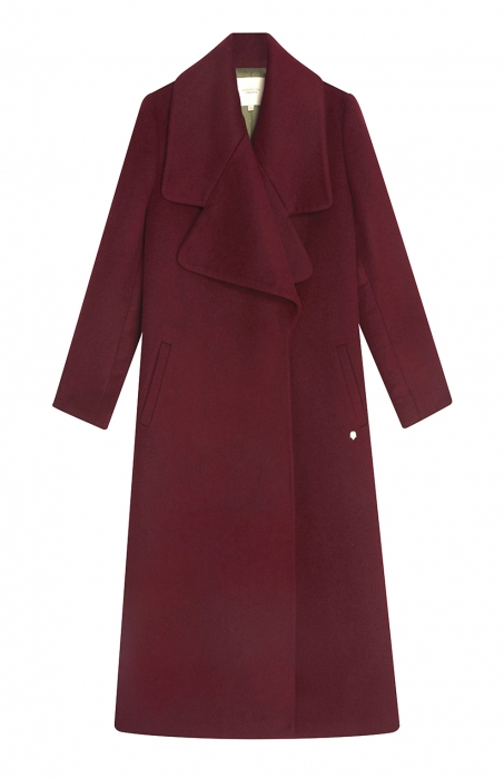 Женское пальто Akhmadullina Dreams, 11 999 рублей (ТК «Невский Центр»)