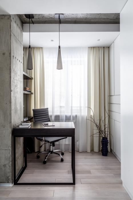 Нетронутые монолитные колонны. Кресло из коллекции Aluminium Group, Vitra.