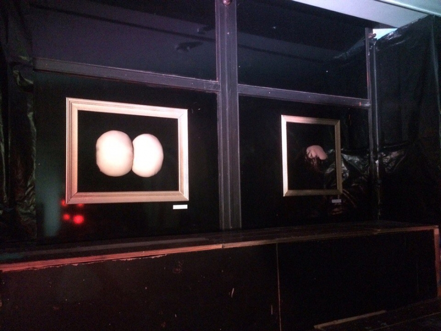 Инсталляции «Россия» и «Мужской мозг»