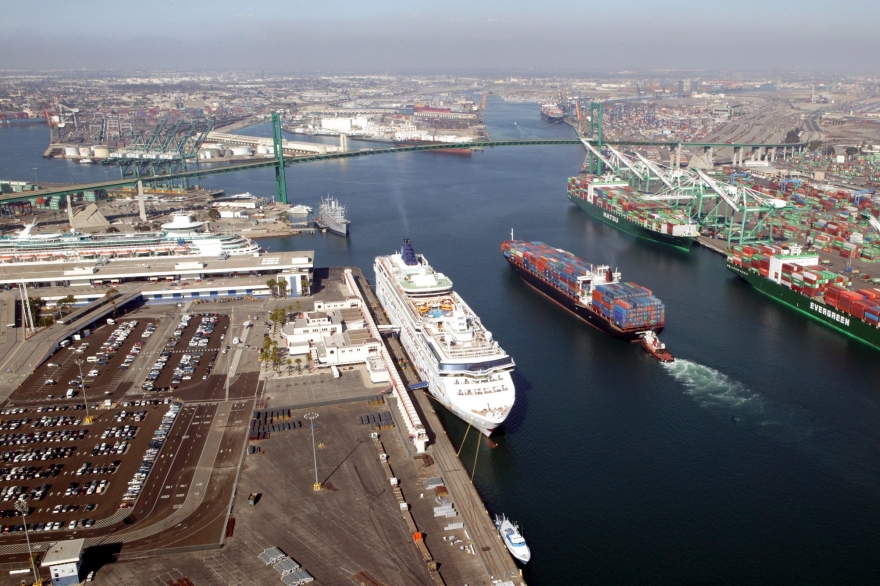 Пятница, 30 мартаПроект Deutscher Dokfilm приглашает на бесплатный показ документального фильма «Карго» режиссеров Лотара Шустера и Барбары Каспер