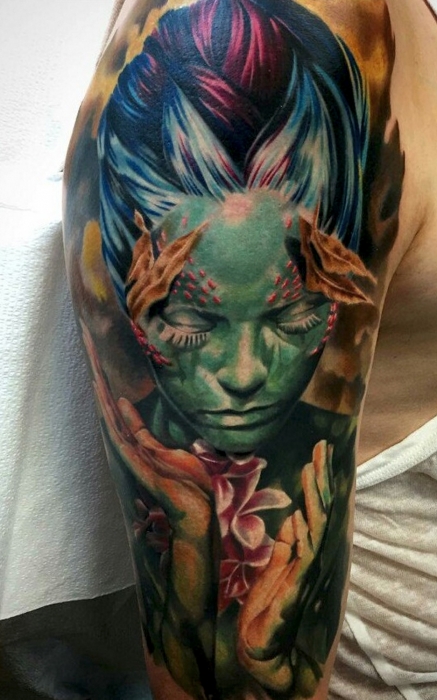 Татуировка с изображением персонажа Жени
