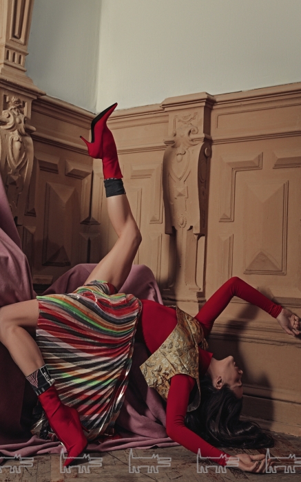 Мария Абашова. Топ и гольфы Prada (Prada), юбка Alice and Olivia , туфли Balenciaga (все — ДЛТ), боди Lovely Eva (Lovely Eva)