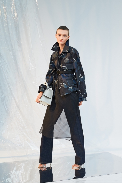 Жакет Marni, джинсы Dries Van Noten, юбка Dries Van Noten, сумка BOYY, босоножки Gianvito Rossi