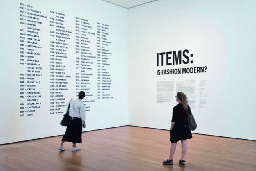 Выставка MoMA «Items: Is Fashion Modern?» со списком 111 объектов, изменивших модный мир