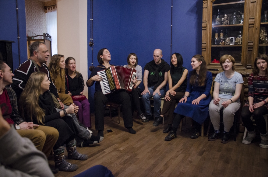 Спектакль "Разговоры" в "Квартире"