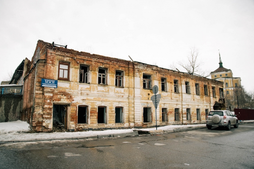 улица Луначарского, 21