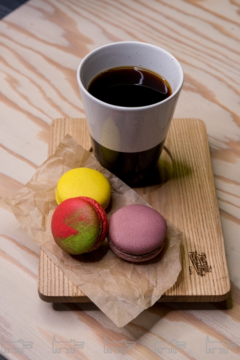 Кроме кофе в заведении подают свежую выпечку.