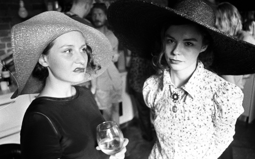 Художник о двух головах (Анна Аверьянова и Наталья Данини. Галерея ПРОТВОР, 2014