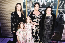 Алла Вербер. с мамой Татьяной Абрамовной, дочерью Катей и внучками