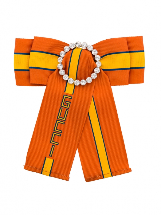 Брошь Gucci, 35 700 рублей (Farfetch)