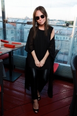 Анна Озерова