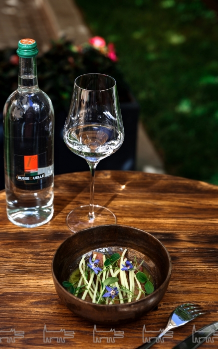 Севиче из тунца с кислым огурцом