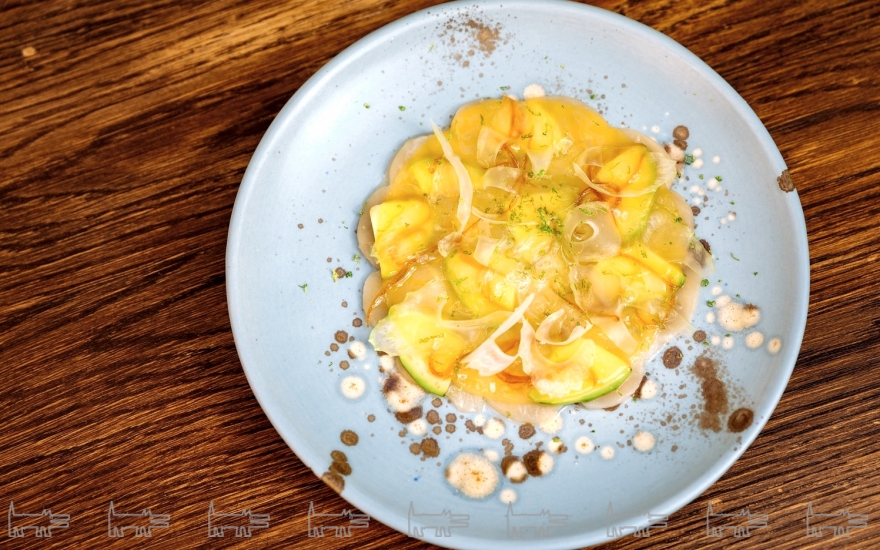 Гребешок с имбирным желе и цитрусовым трио