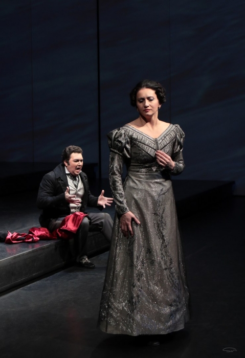 Опера «Евгений Онегин». Татьяна - Татьяна Ларина, Онегин - Георгий Цветков. Фото: С. Индеев