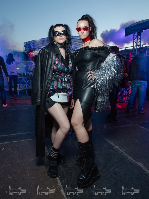 Саша Амплитуда, Катя Армеева