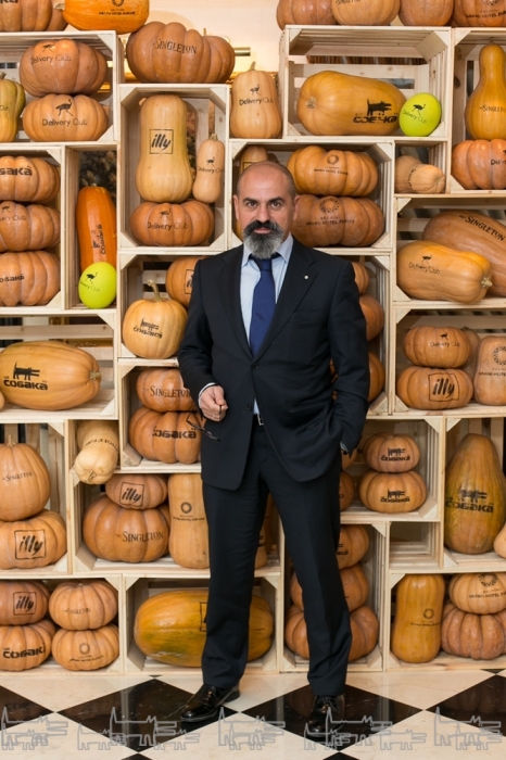 Арам Мнацаканов