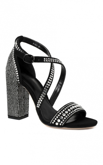 Kiss Moon, 7510 рублей (Rendez-Vous)