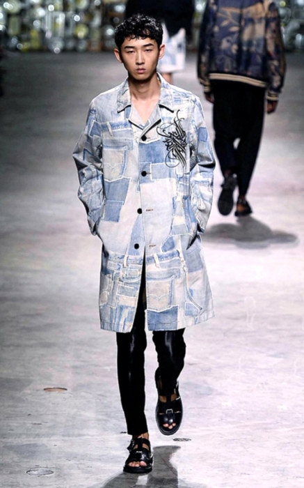 Каллиграфические элементы Покраса Лампаса в мужской коллекции Dries Van Noten, весна- лето 2017