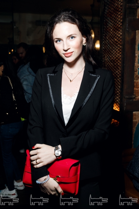 Полина Суворова