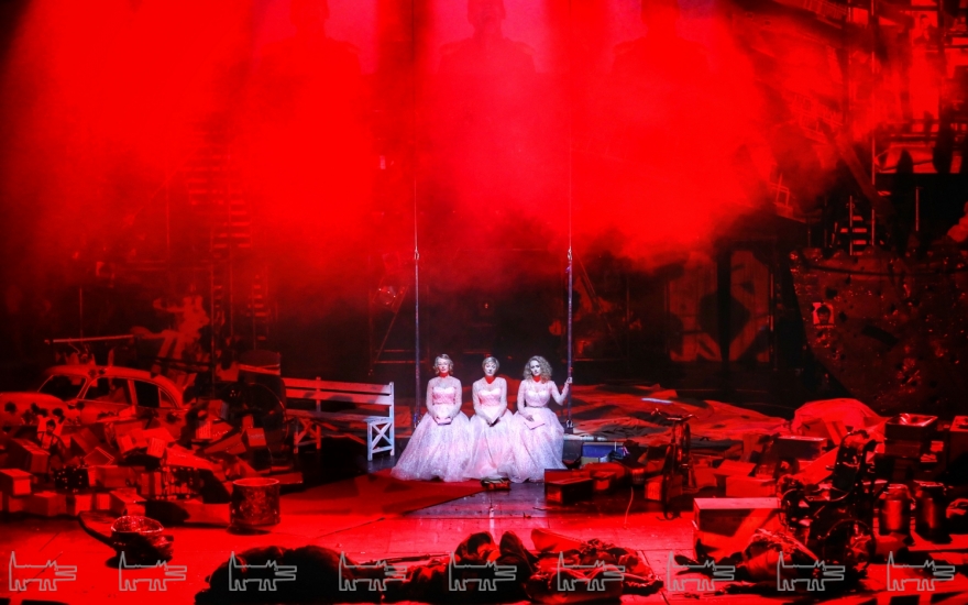 «Три толстяка»