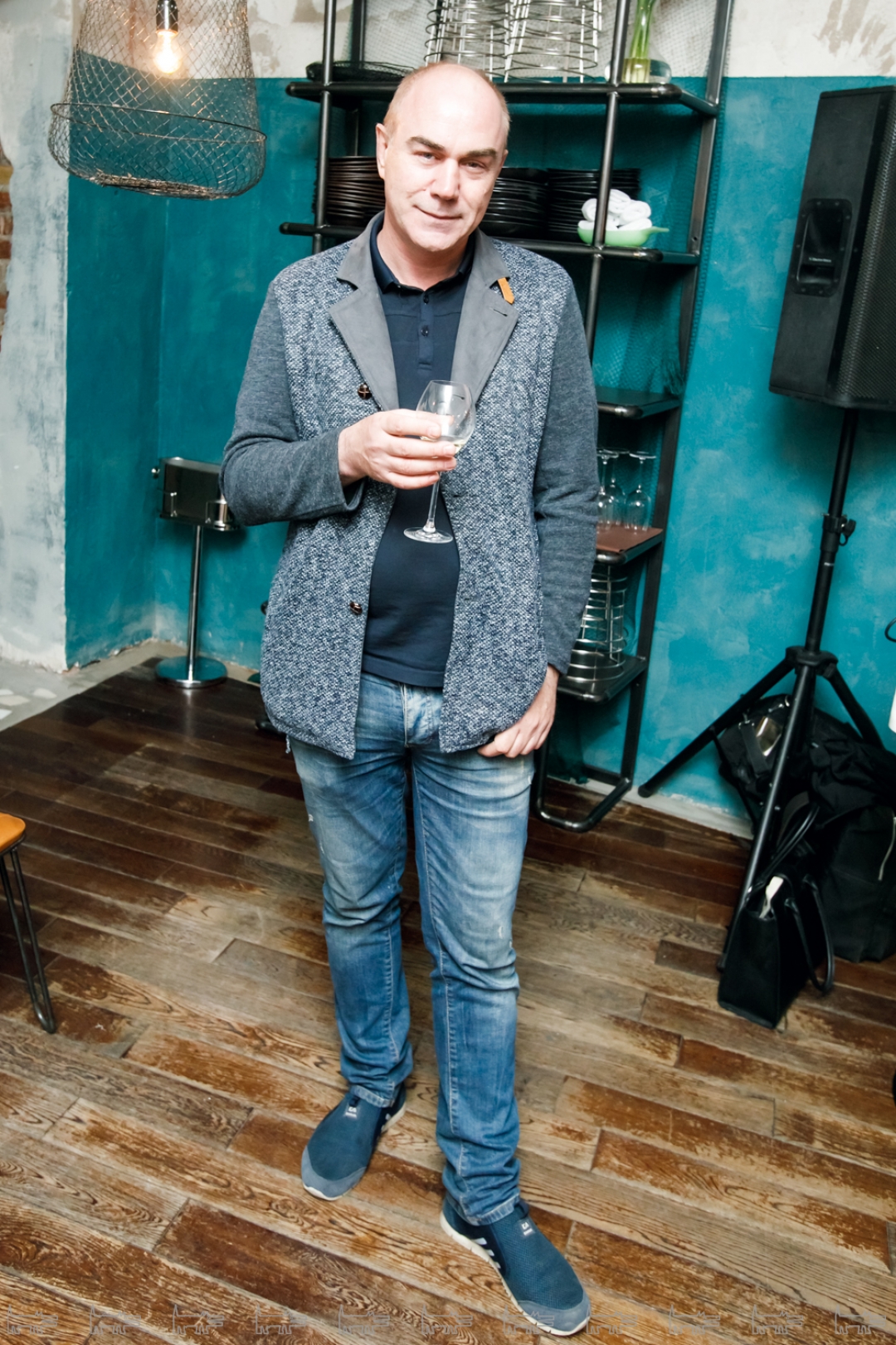 Олег Олегов