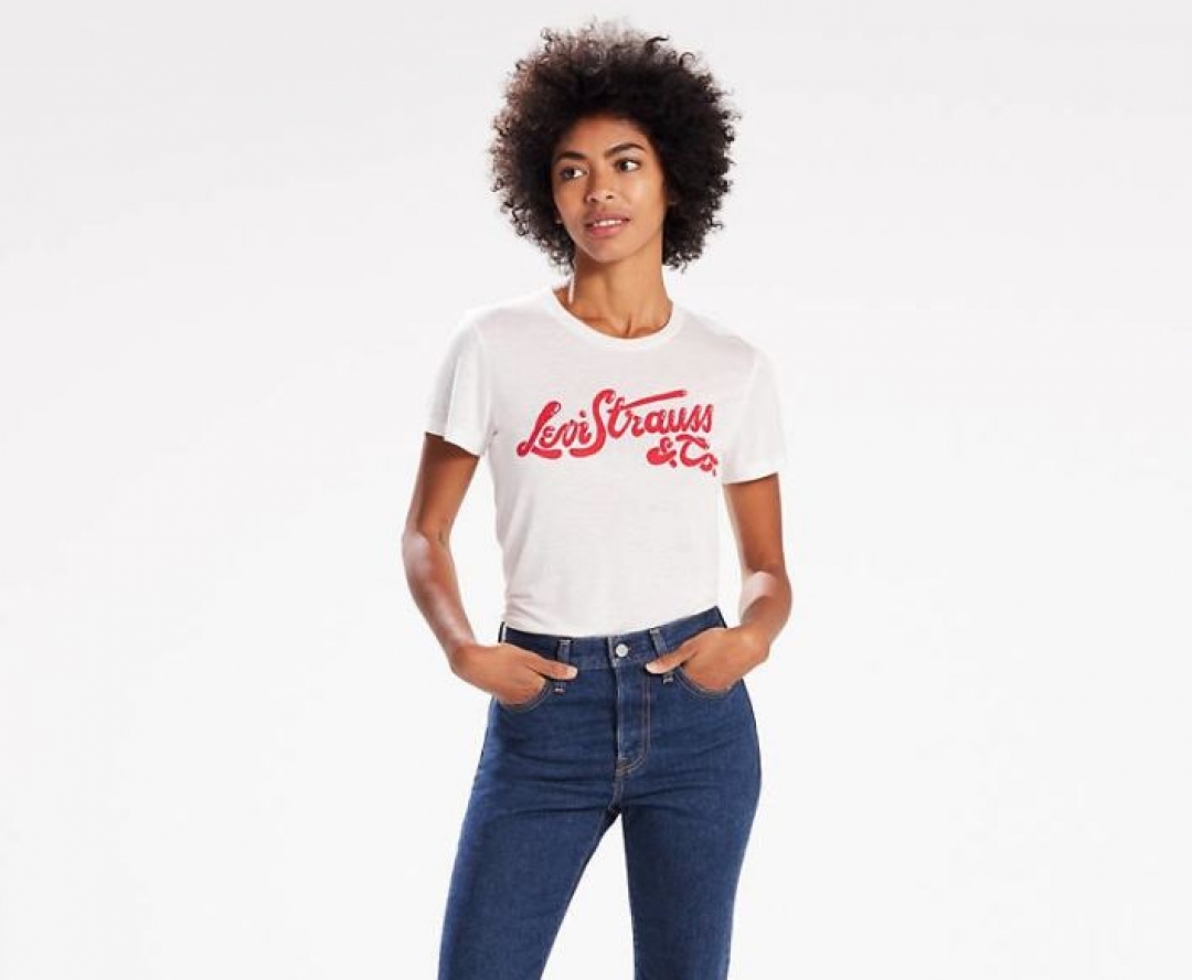 Футболка Levi's, 1100 рублей (вместо 1700 рублей)