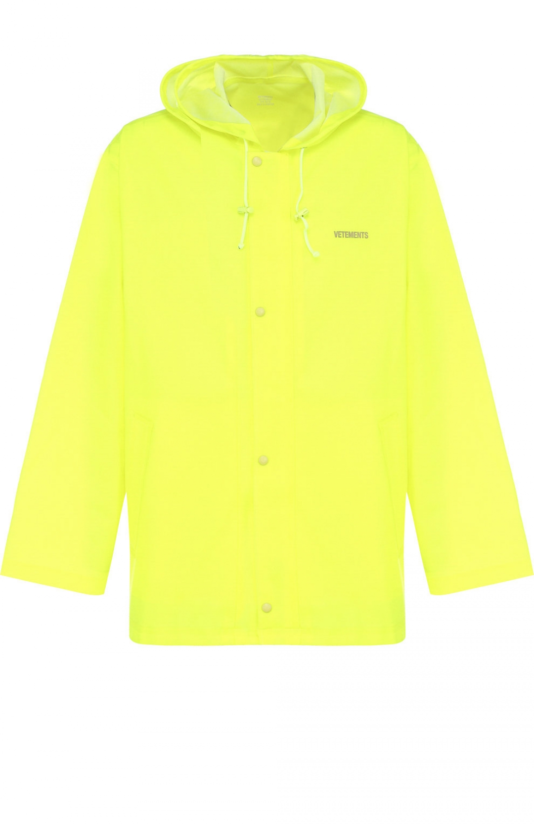 Vetements, 54 450 рублей (ДЛТ)