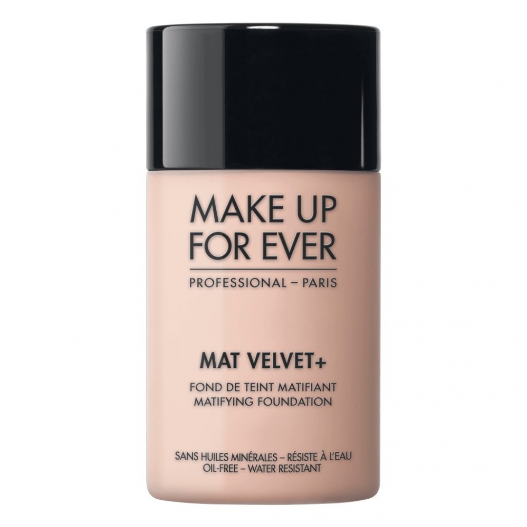 Тональное средство Make Up Forever, 1599 рублей (вместо 2700 рублей)