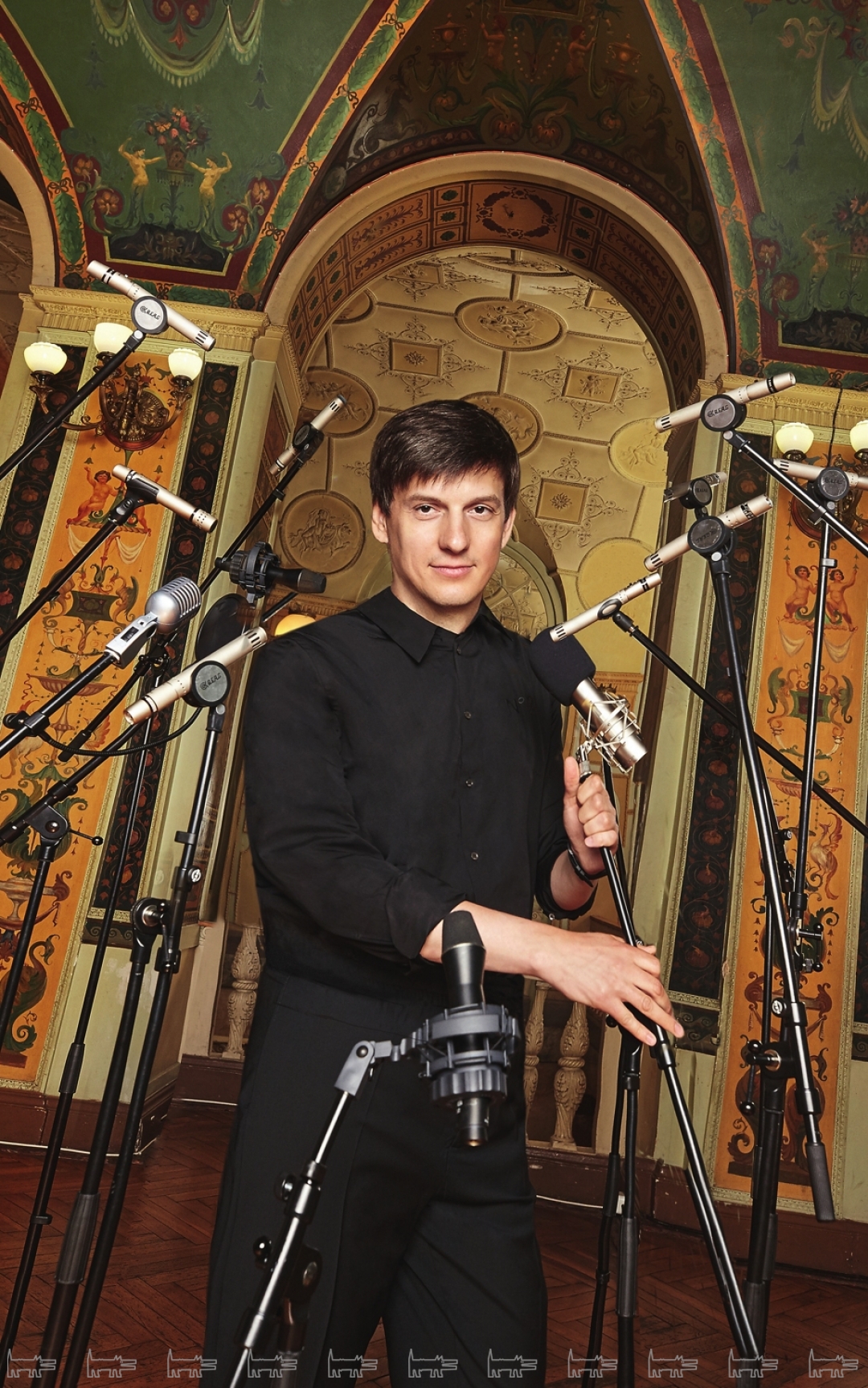 Сорочка No.21 (Babochka Nevsky 36), б рюки Etudes (Au Pont Rouge)