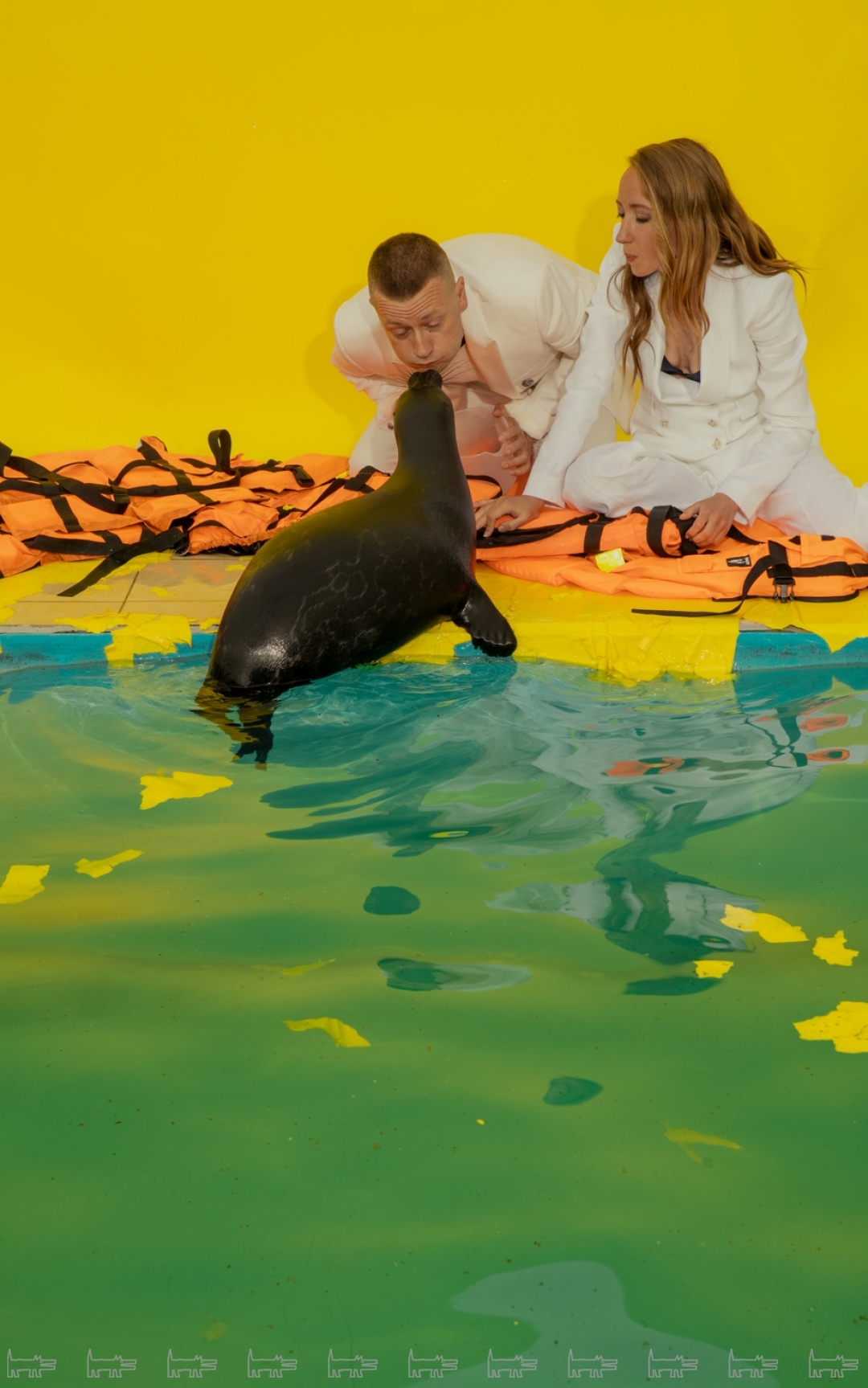 Вячеслав Алексеев и Елена Андриевская, основатели «Фонда друзей балтийской нерпы», в нашей съемке для проекта «ТОП 50. Самые знаменитые люди