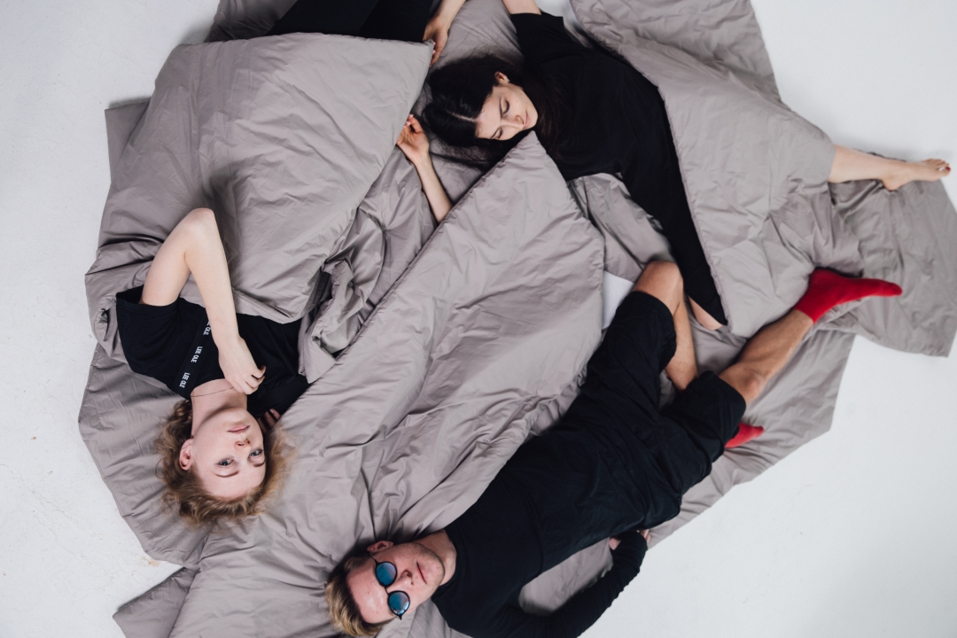 Плед-траснформер Lee Ole, 4000 рублей (lmbd.ru)