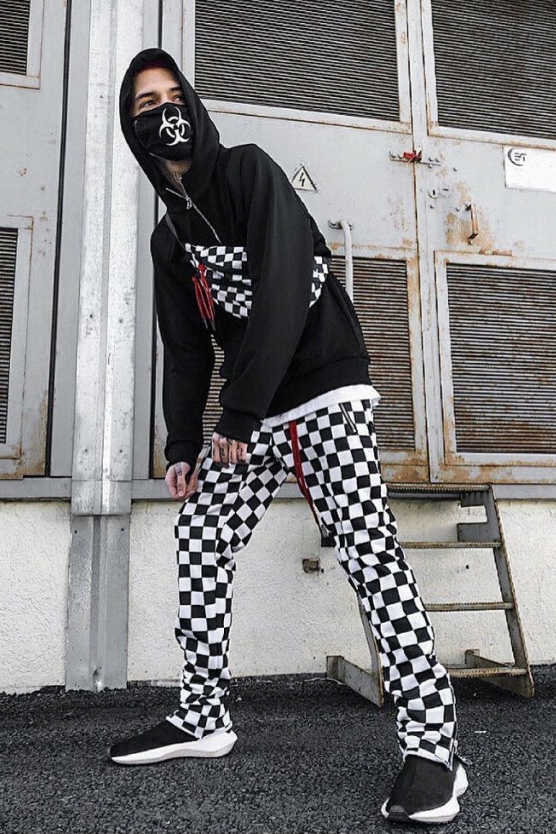 Лукбук марки из Петербурга Bat Norton