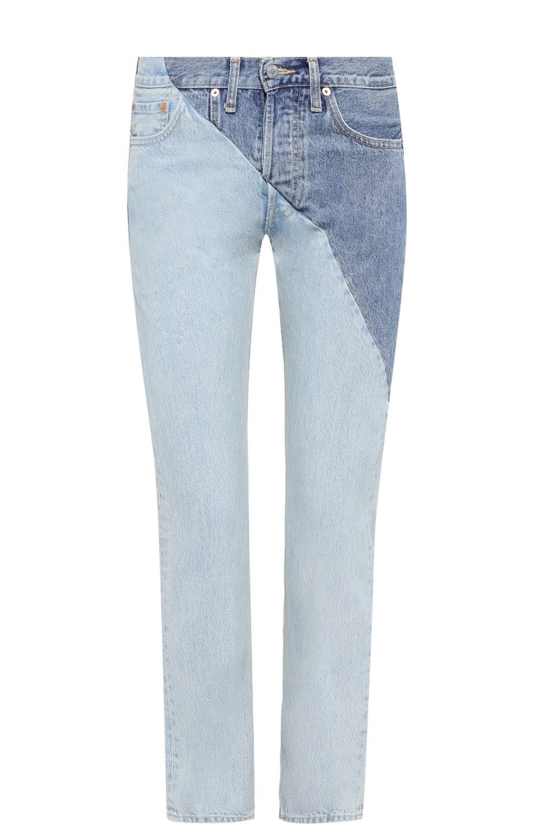 Vetements, 54 500 рублей (вместо 109 000 рублей)