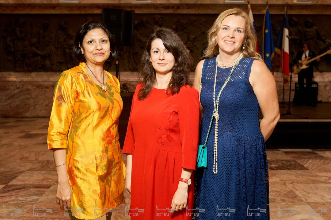 Швета Мишра, Елена Будникова