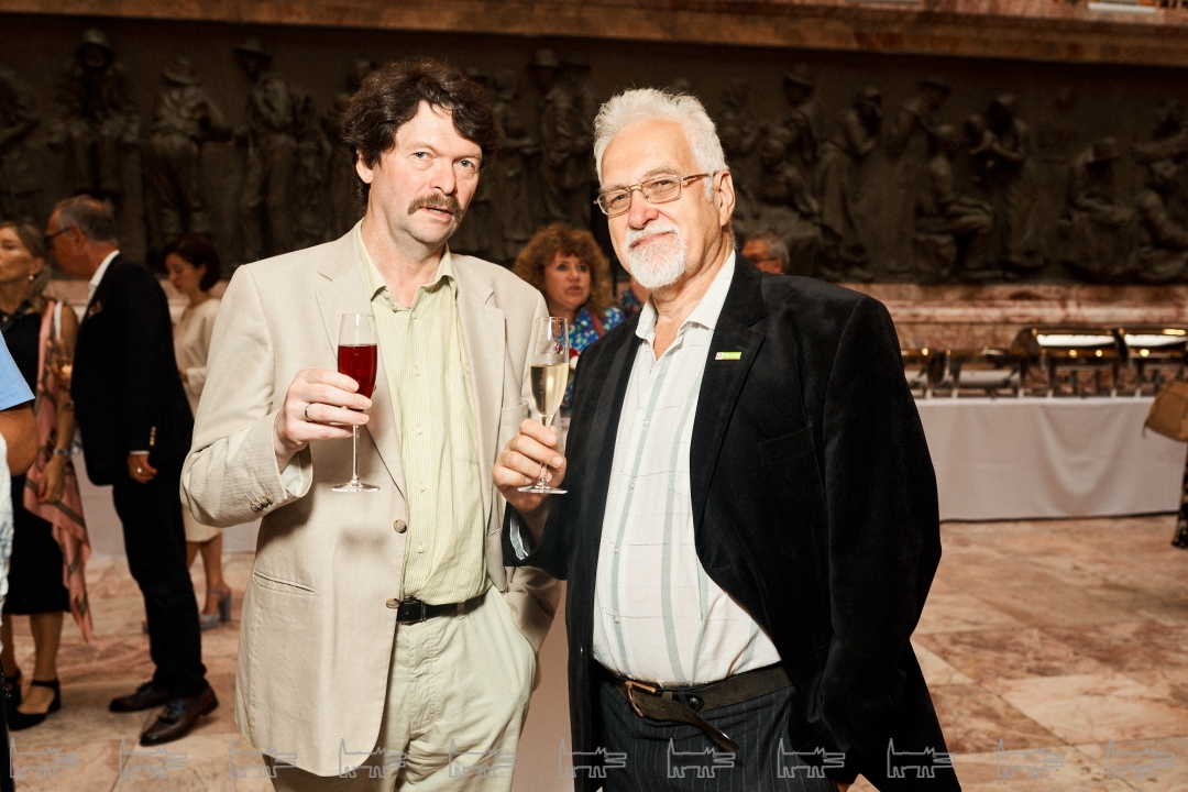 Владимир Изотов