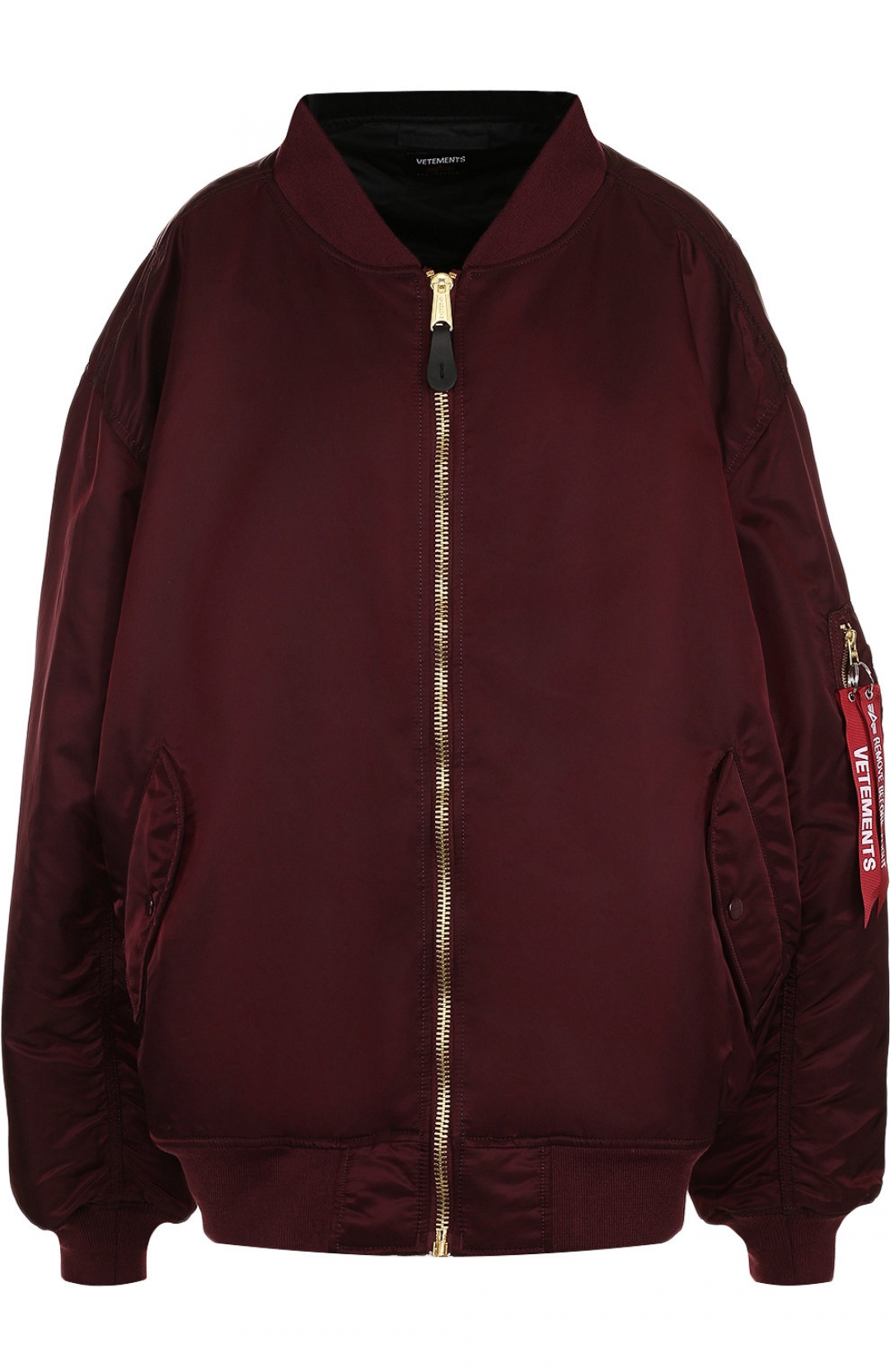 Vetements, 77 750 рублей (вместо 155 500 рублей)