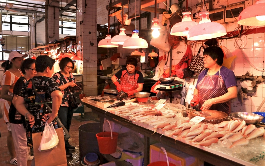 Внутри рынке The Red Market