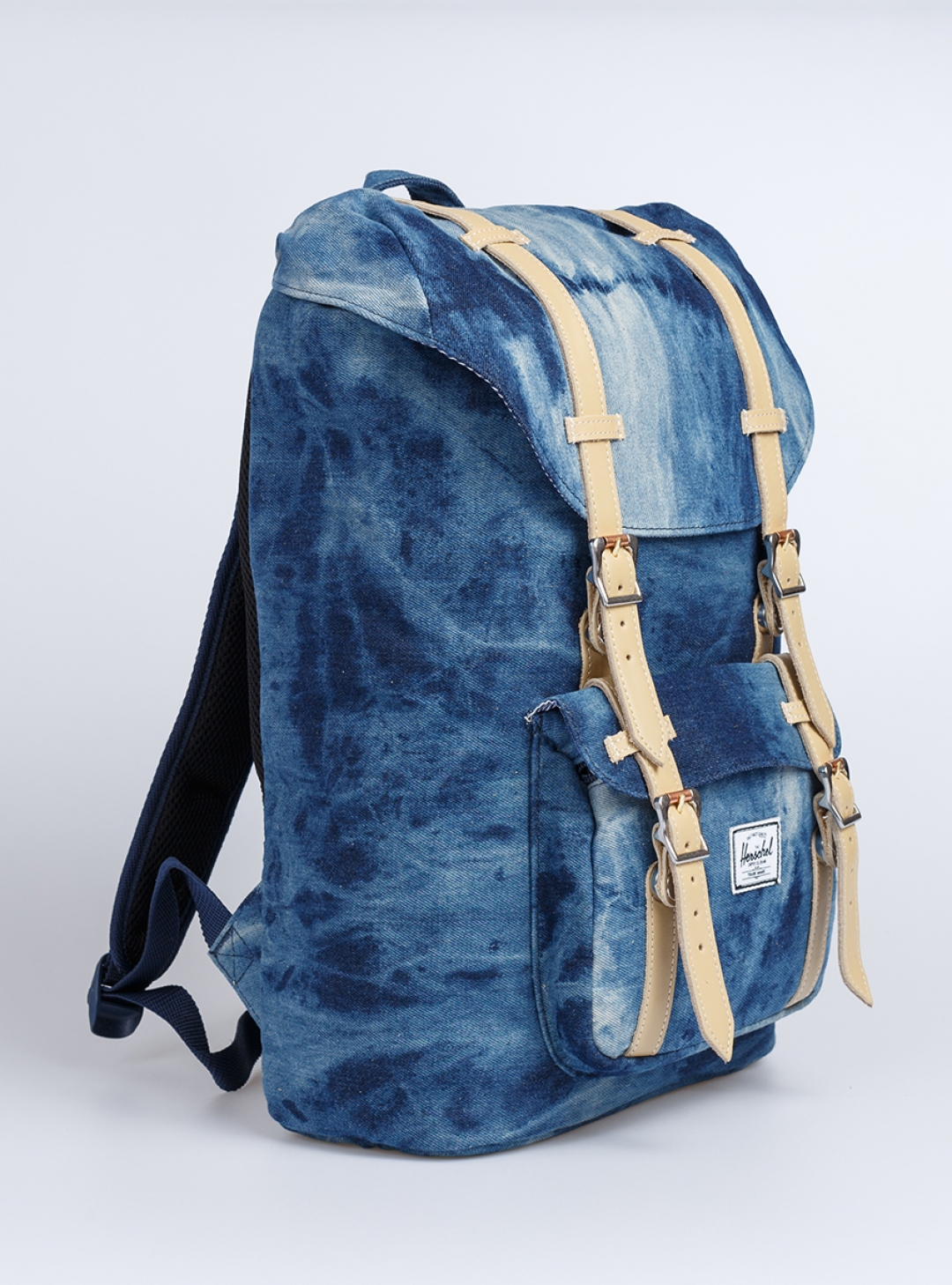 Мужской рюкзак Herschel, 14 950 рублей («Юность»)