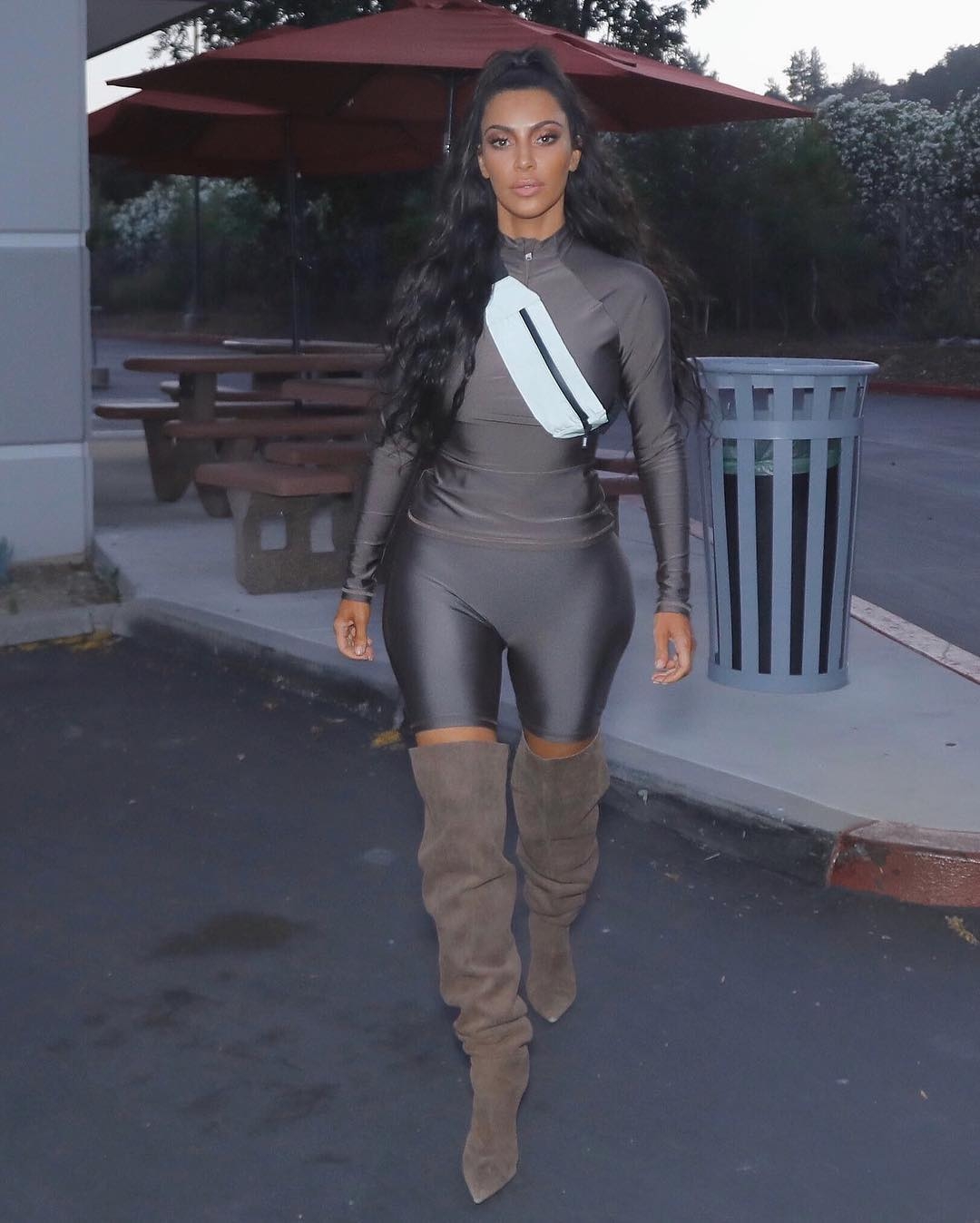 @kimkardashian kimkardashian