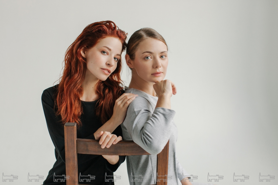 На Полине и Карине: платья NNedre