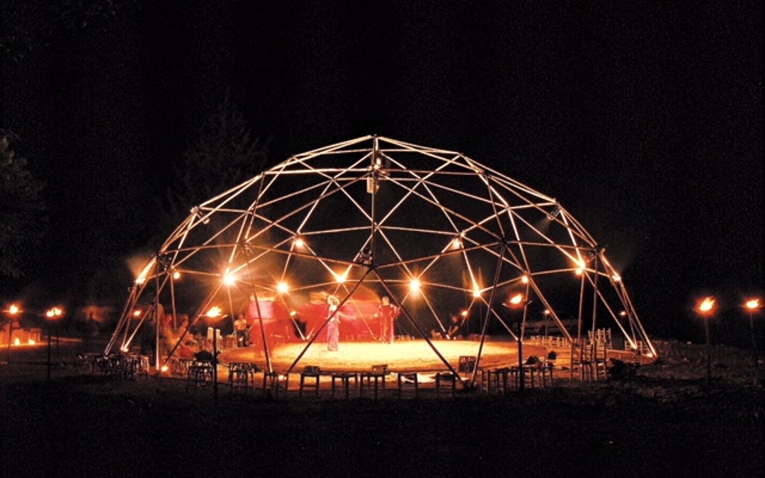 Шатер для «Рождения Феникса» разместят на пляже Петропавловки.