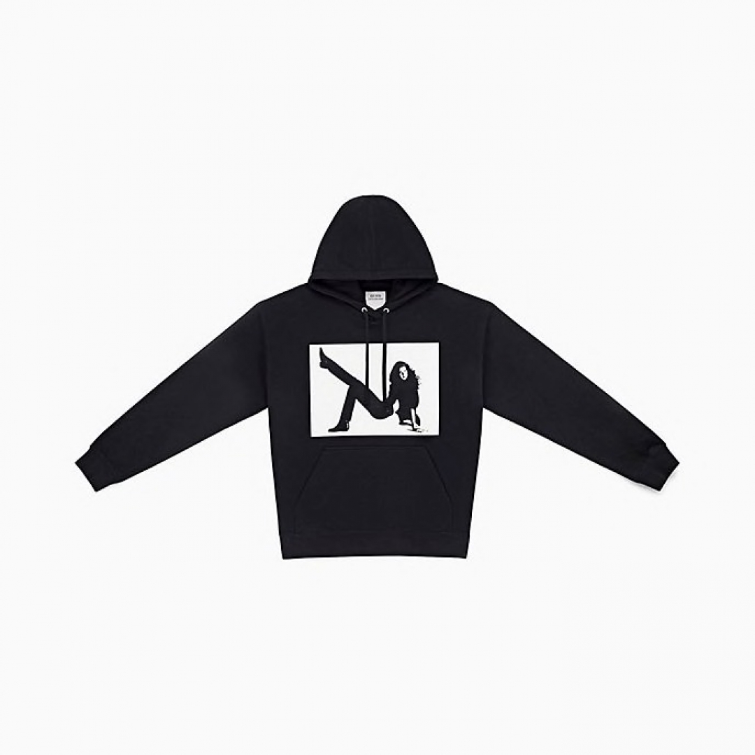 Calvin Klein EST. 1978, 11 000 рублей (calvinklein.ru)