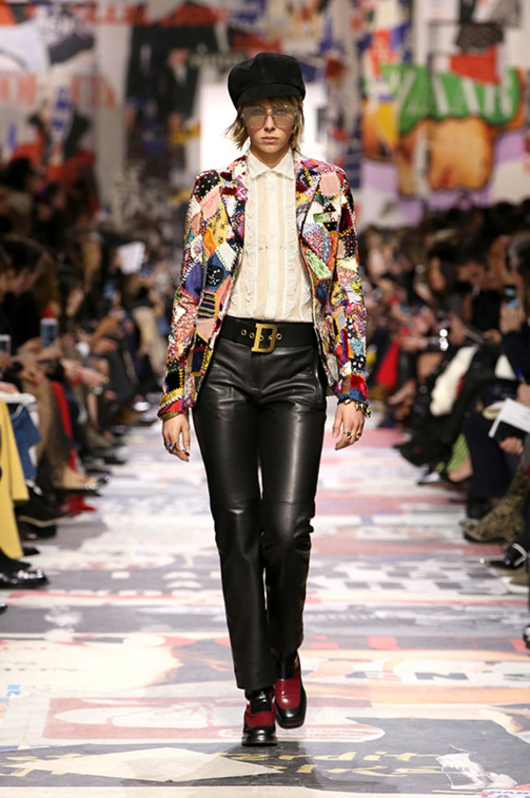 Блуза — 145 000 рублей