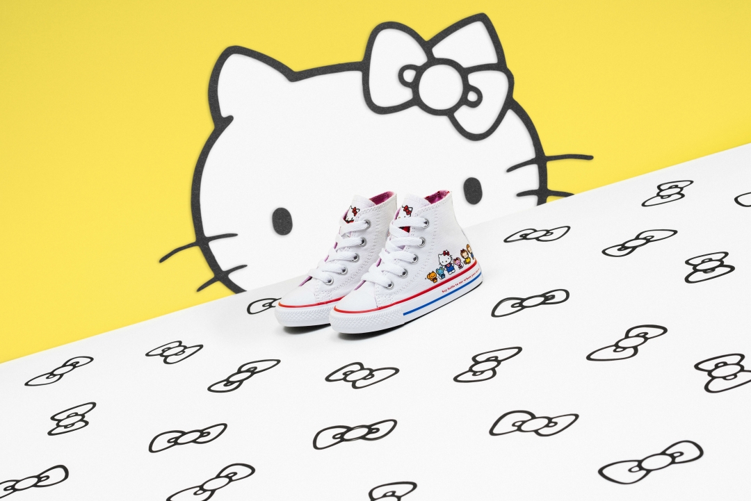 Converse kitty clearance