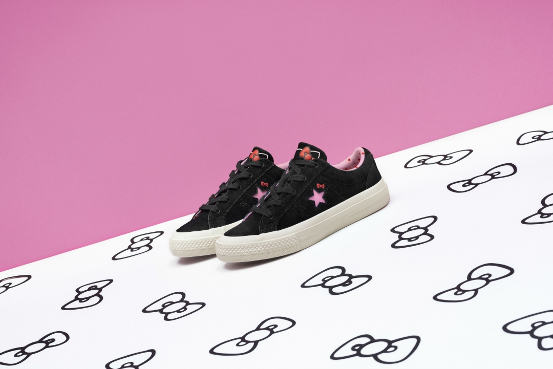 Converse one star x hello kitty on sale