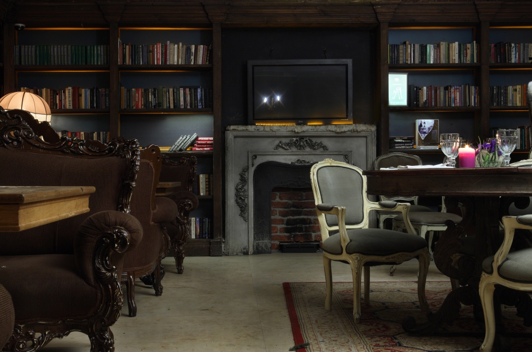 Ресторан Begemot, Санкт-Петербург, открылся 24.10.2009Посадочных мест: 100