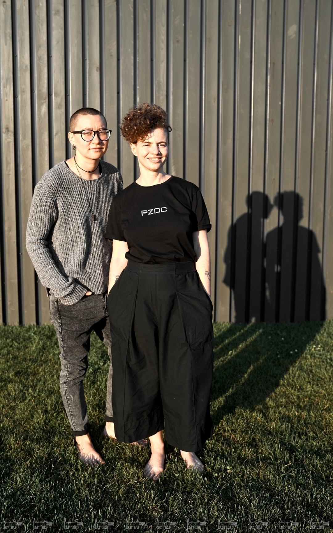 На Белле: футболка из московского магазина Nu Store, брюки Uniqlo U